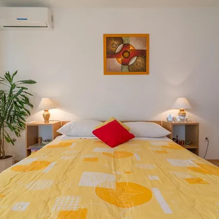 Apartments Bepina Biograd Na Moru Exterior photo